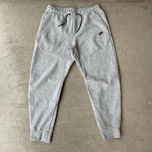 Nike Mens Light Gray Tech Fleece Sweatpants